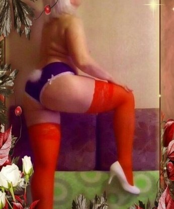 Живу в Москве. Если ты ищешь незабываемый опыт, то тебе ко мне. У меня много возможностей и услуг, чтобы удовлетворить все твои фантазии. Разнообразие моих навыков источник бесконечного удовольствия. Позволь моим ловким рукам провести тебя по дороге к наслаждению. Уверена, мои фото не оставят тебя равнодушным. Заходи в мою горячую постель и я позаботлюсь о твоем блаженстве. Отзывы моих клиентов говорят сами за себя - они никогда не разочаровываются. Жду тебя ❤️💋🌟. 9932, 35 лет